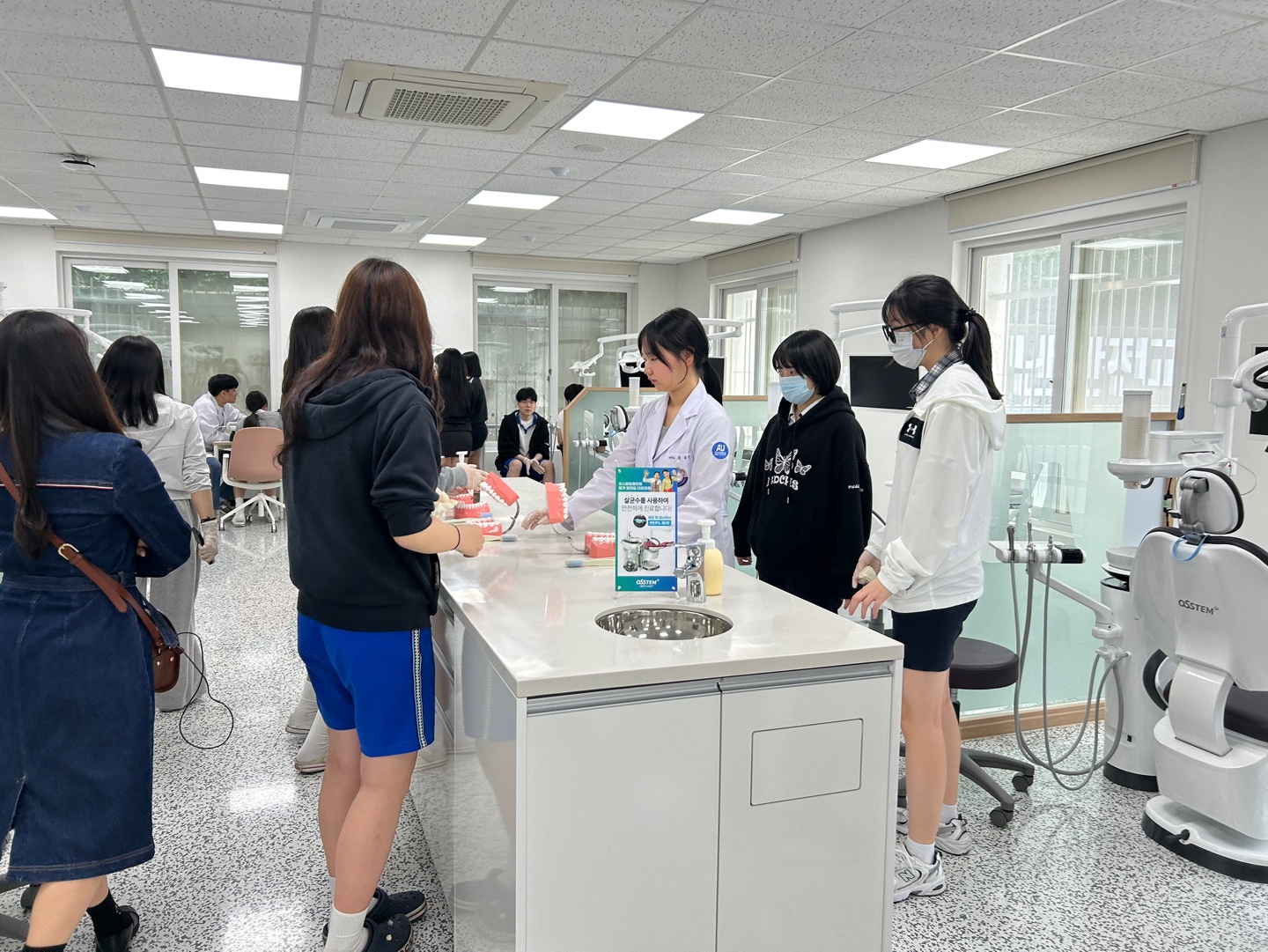 KakaoTalk_20250514_154924411_06.jpg