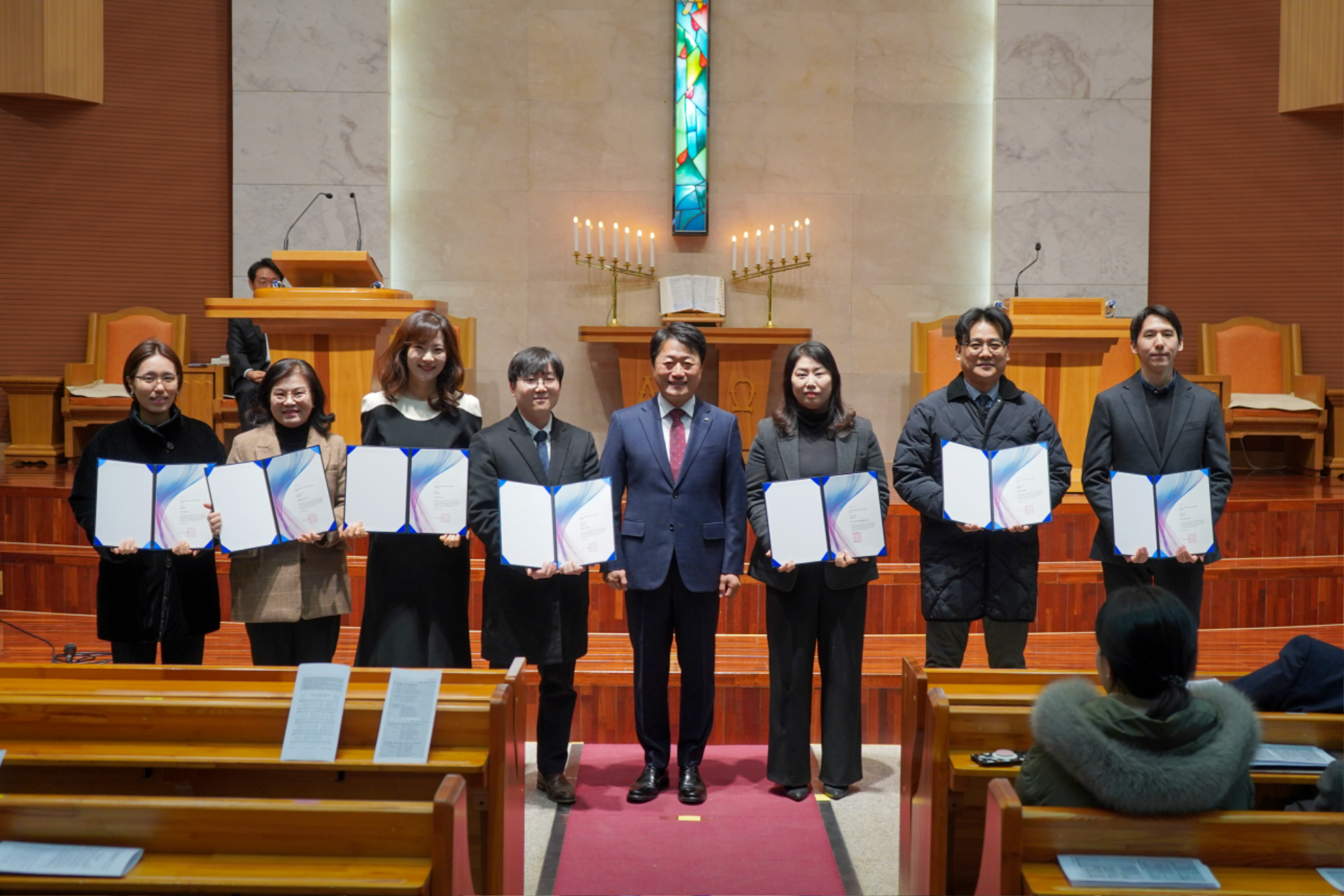 교수법 AIDX 혁신 수상자 단체사진.png